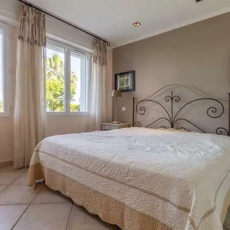 Villa Ajoucadou *
